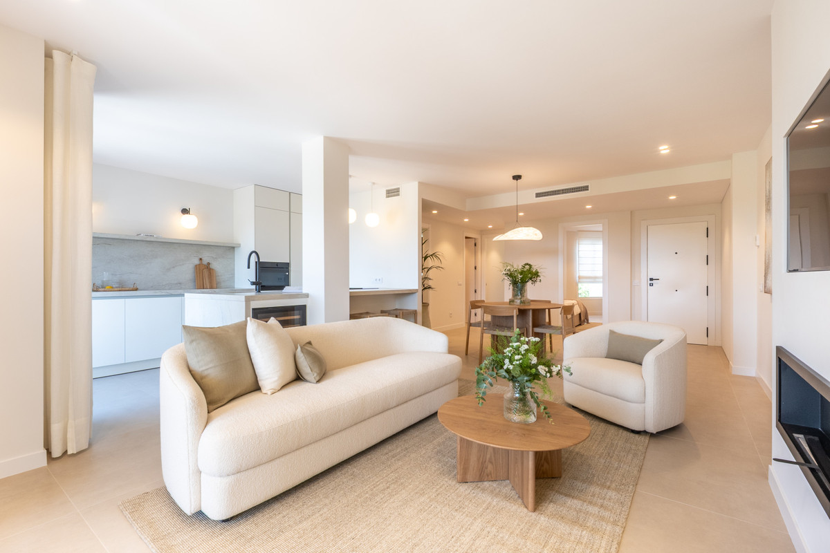 3 Bed Apartment for sale in Los Arqueros Costa Del Sol, Málaga, Spain