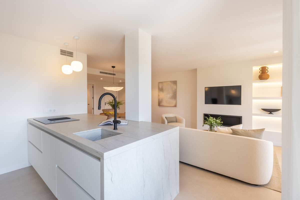 3 Bed Apartment for sale in Los Arqueros Costa Del Sol, Málaga, Spain