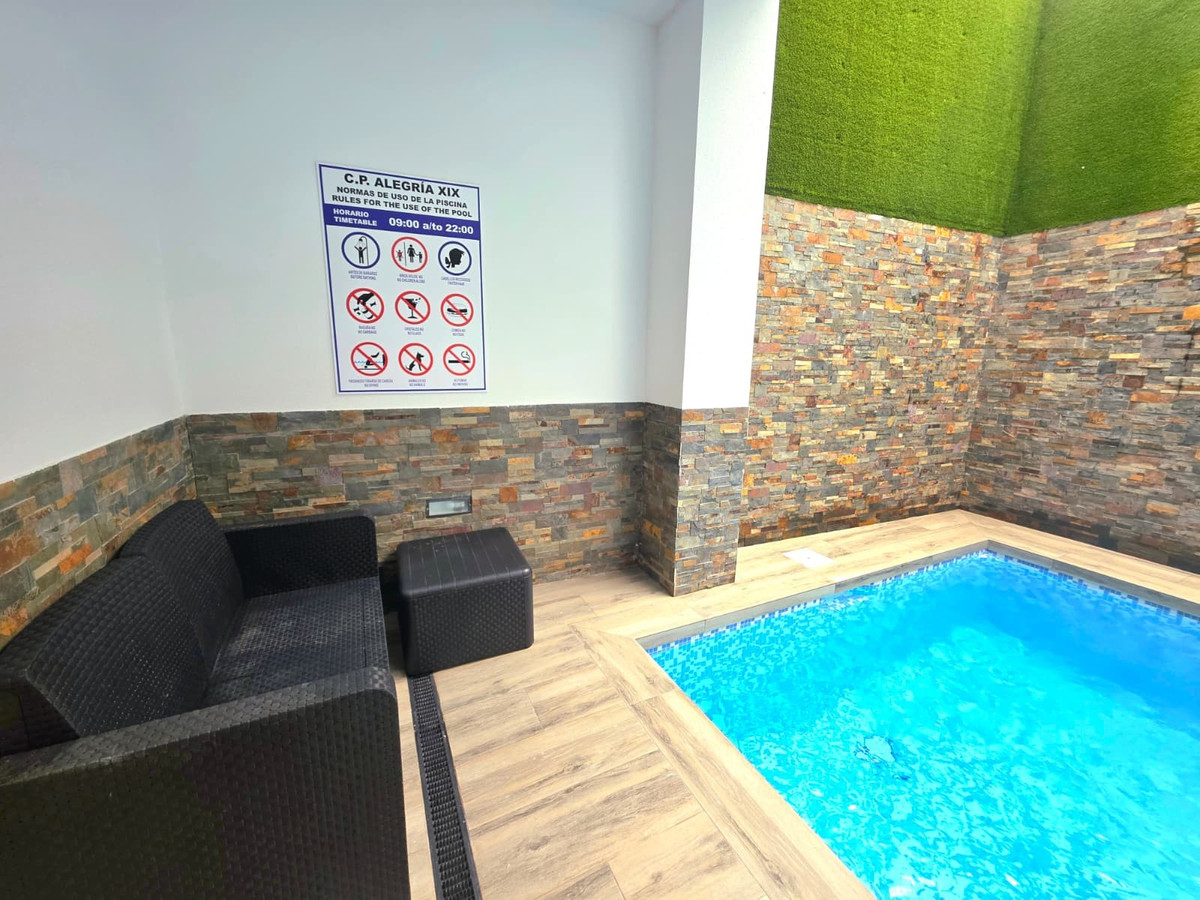Se vende Apartamento Planta Media de 2 dormitorios en Costa Blanca, Alicante, España