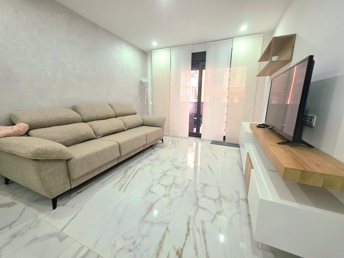 Se vende Apartamento Planta Media de 2 dormitorios en Costa Blanca, Alicante, España