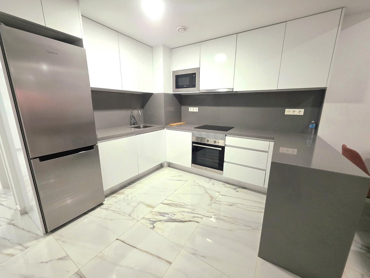 Se vende Apartamento Planta Media de 2 dormitorios en Costa Blanca, Alicante, España