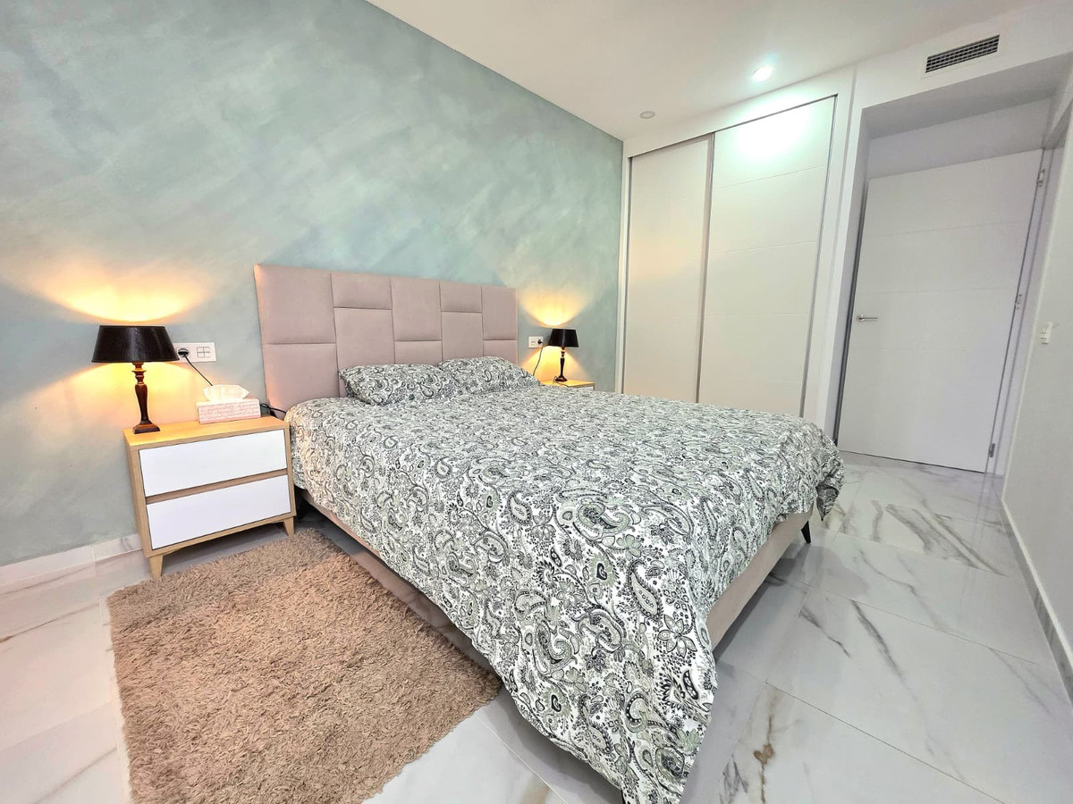 Se vende Apartamento Planta Media de 2 dormitorios en Costa Blanca, Alicante, España