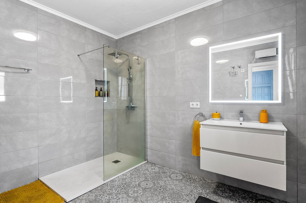 3 Bed Townhouse for sale in Ciudad Quesada Costa Blanca, Alicante, Spain
