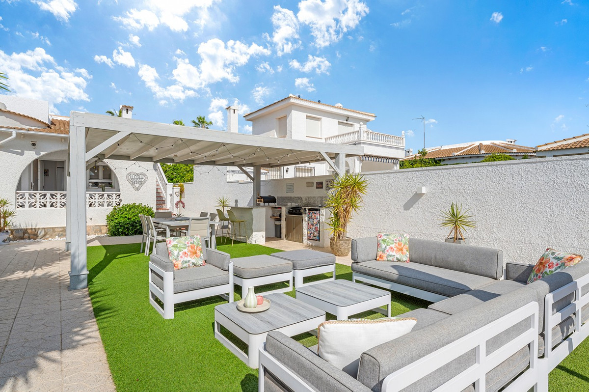 3 Bed Townhouse for sale in Ciudad Quesada Costa Blanca, Alicante, Spain