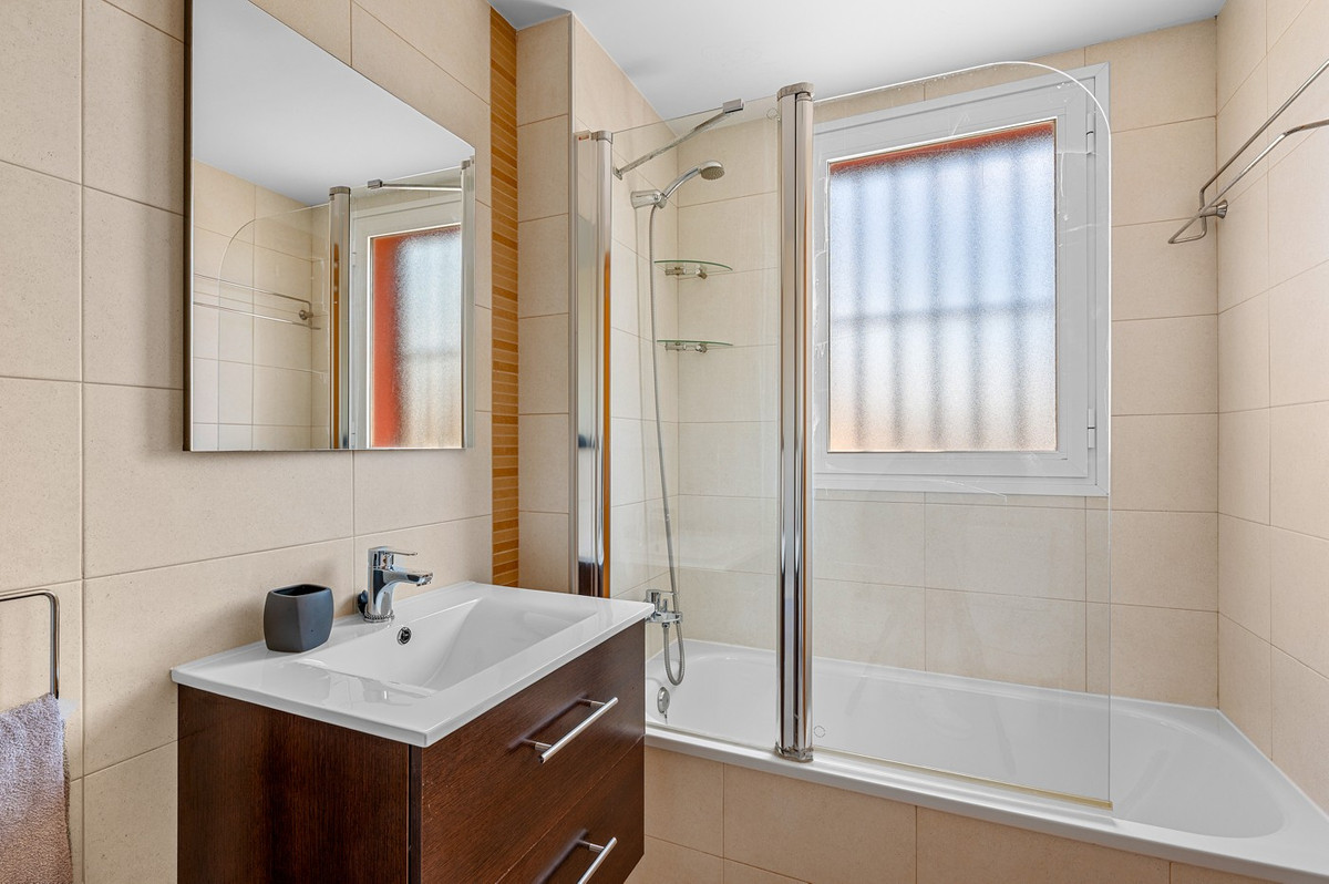 Se vende Adosada de 3 dormitorios en Costa Blanca, Alicante, España