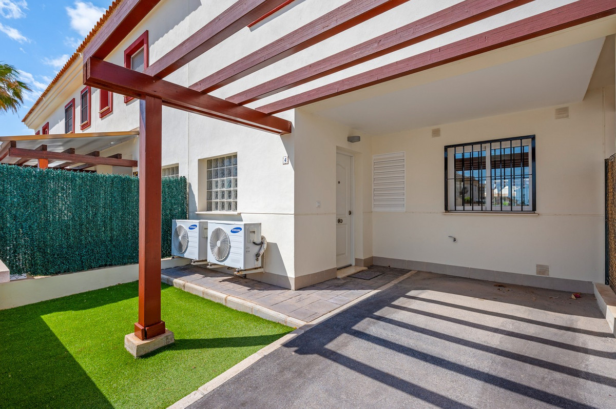 Se vende Adosada de 3 dormitorios en Costa Blanca, Alicante, España