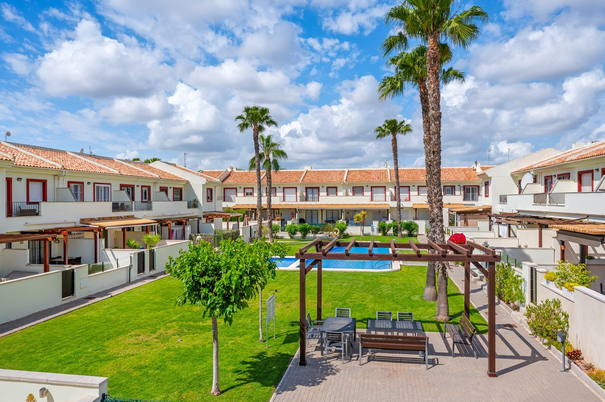 Se vende Adosada de 3 dormitorios en Costa Blanca, Alicante, España