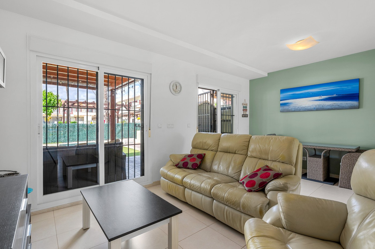 Se vende Adosada de 3 dormitorios en Costa Blanca, Alicante, España