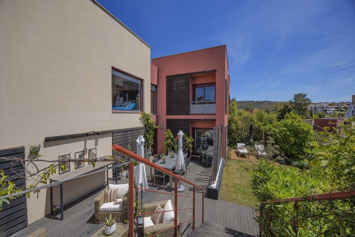 Se vende Villa - Chalet de 3 dormitorios en Costa Del Sol, Málaga, España