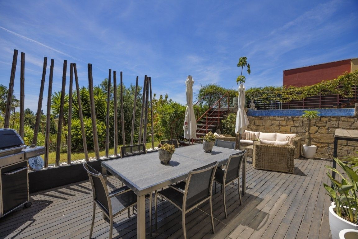 Se vende Villa - Chalet de 3 dormitorios en Costa Del Sol, Málaga, España