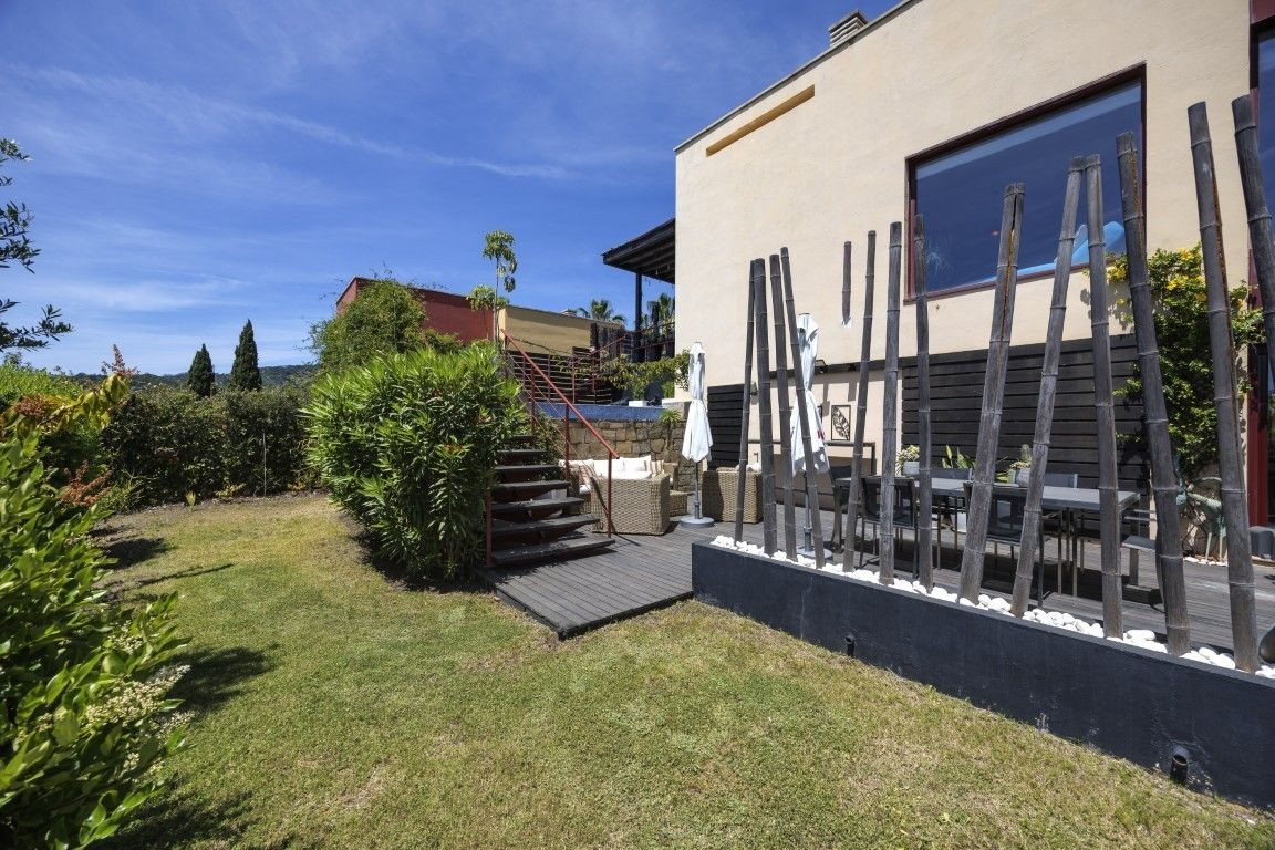 Se vende Villa - Chalet de 3 dormitorios en Costa Del Sol, Málaga, España