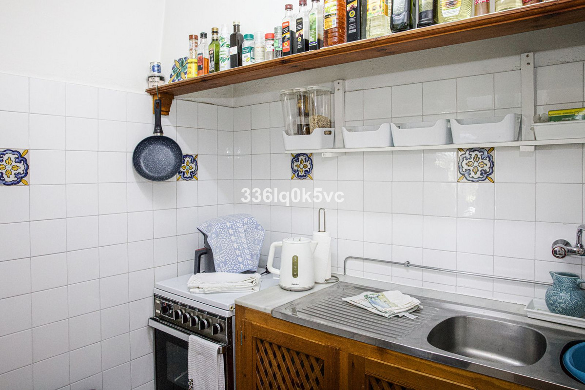 3 Bed Apartment for sale in Benahavís Costa Del Sol, Málaga, Spain