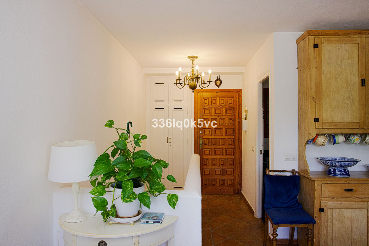 3 Bed Apartment for sale in Benahavís Costa Del Sol, Málaga, Spain
