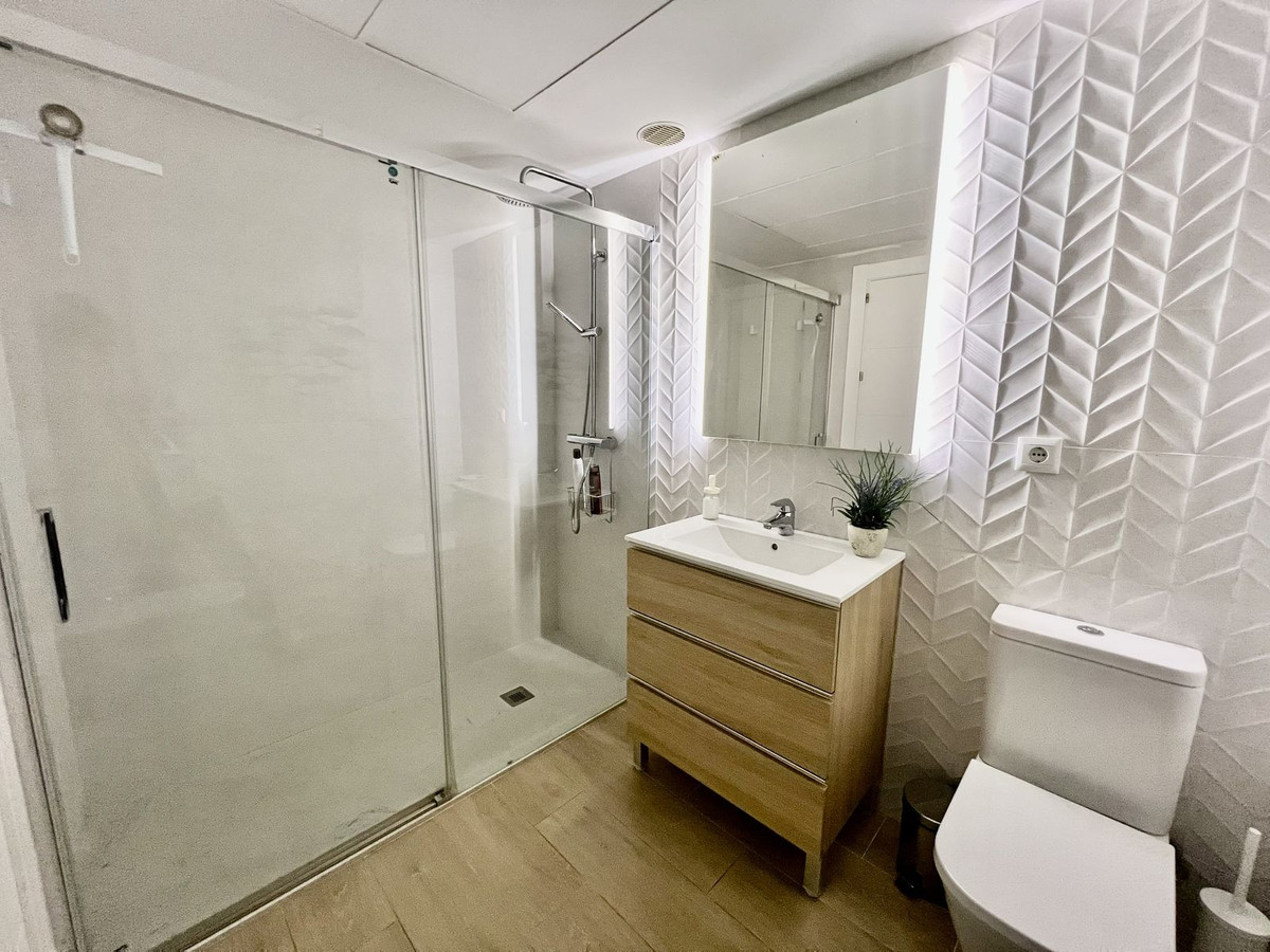 1 Bed Apartment for sale in Benalmadena Costa Del Sol, Málaga, Spain
