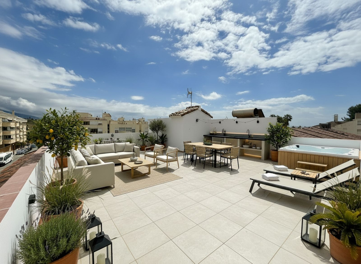 2 Bed Townhouse for sale in San Pedro De Alcántara Costa Del Sol, Málaga, Spain