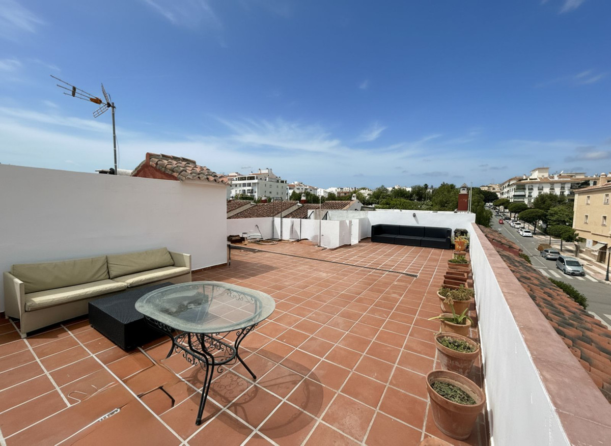 2 Bed Townhouse for sale in San Pedro De Alcántara Costa Del Sol, Málaga, Spain