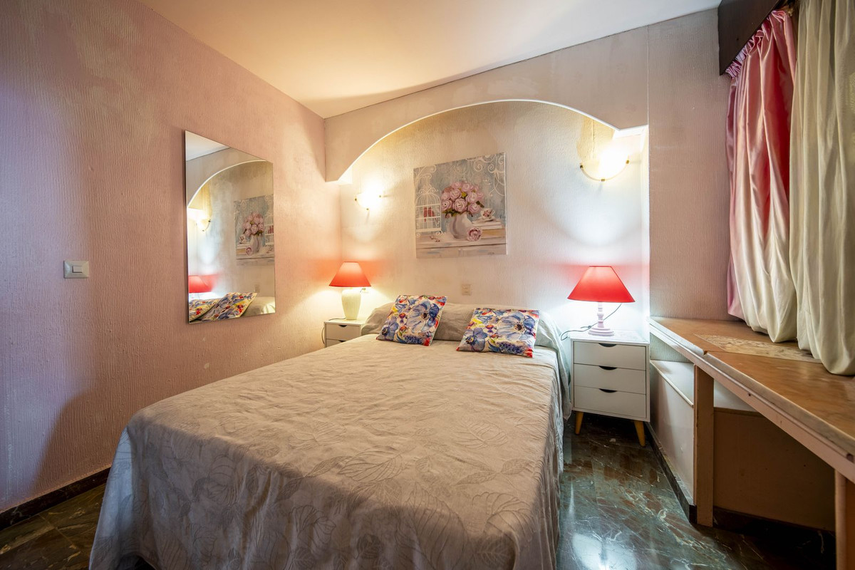 3 Bed Apartment for sale in Fuengirola Costa Del Sol, Málaga, Spain