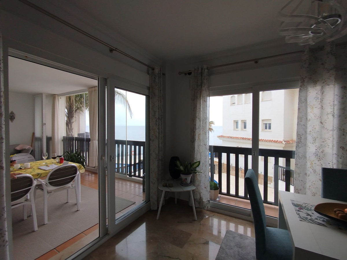 2 Bed Apartment for sale in Calahonda Costa Del Sol, Málaga, Spain