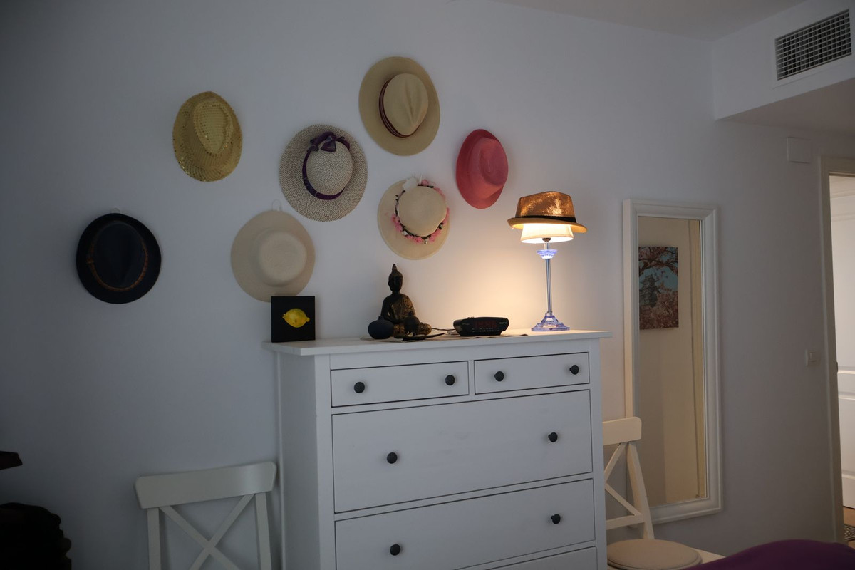 2 Bed Apartment for sale in Calahonda Costa Del Sol, Málaga, Spain