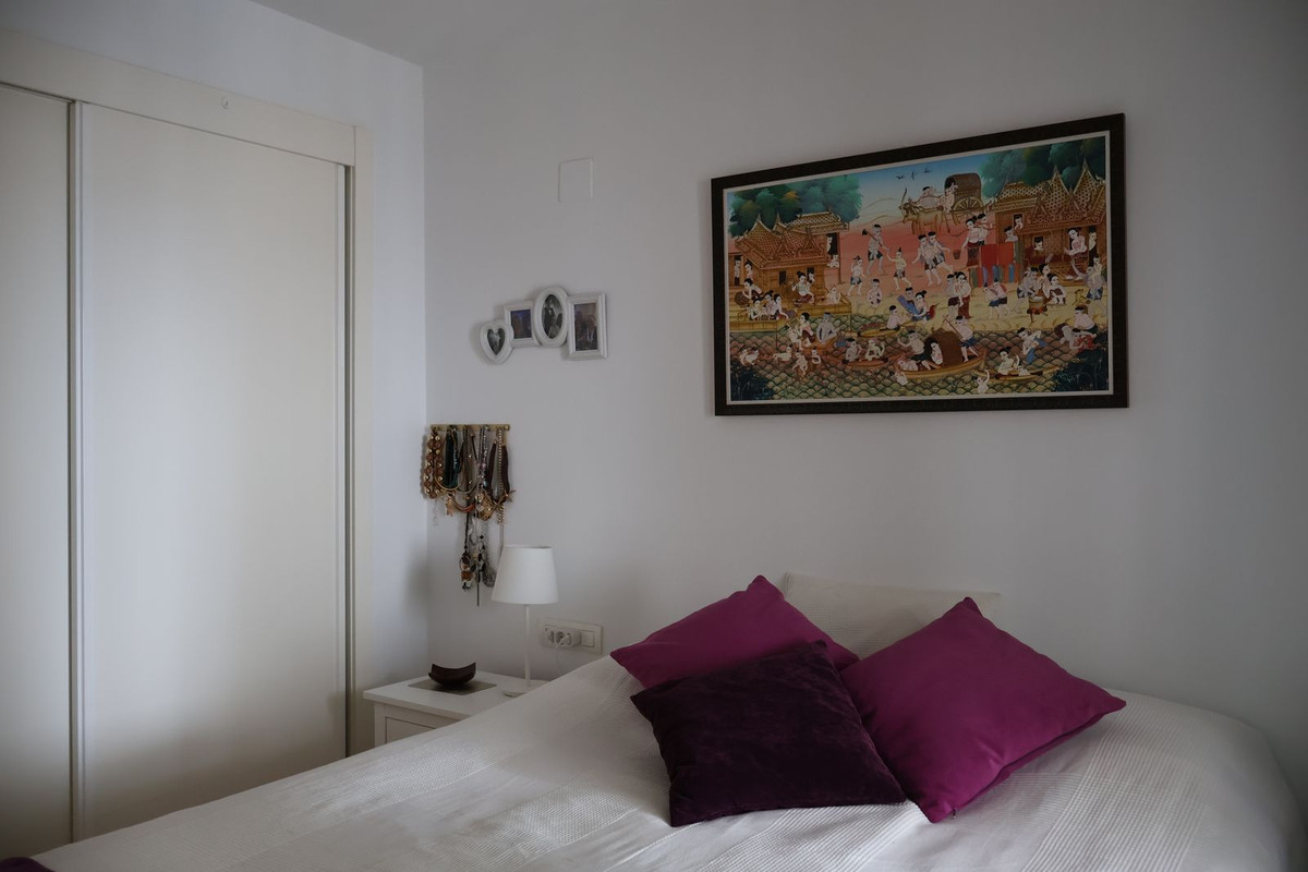 2 Bed Apartment for sale in Calahonda Costa Del Sol, Málaga, Spain