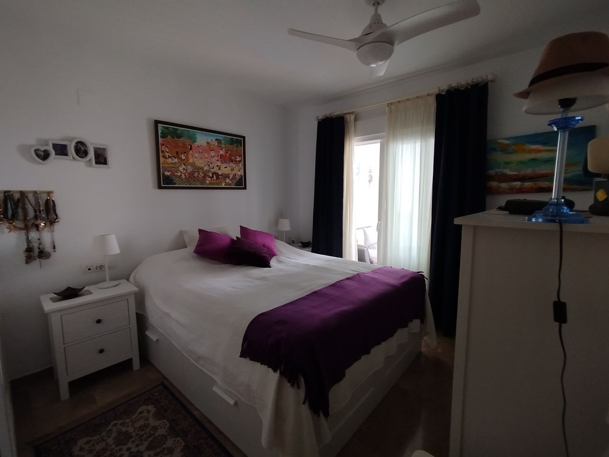 2 Bed Apartment for sale in Calahonda Costa Del Sol, Málaga, Spain