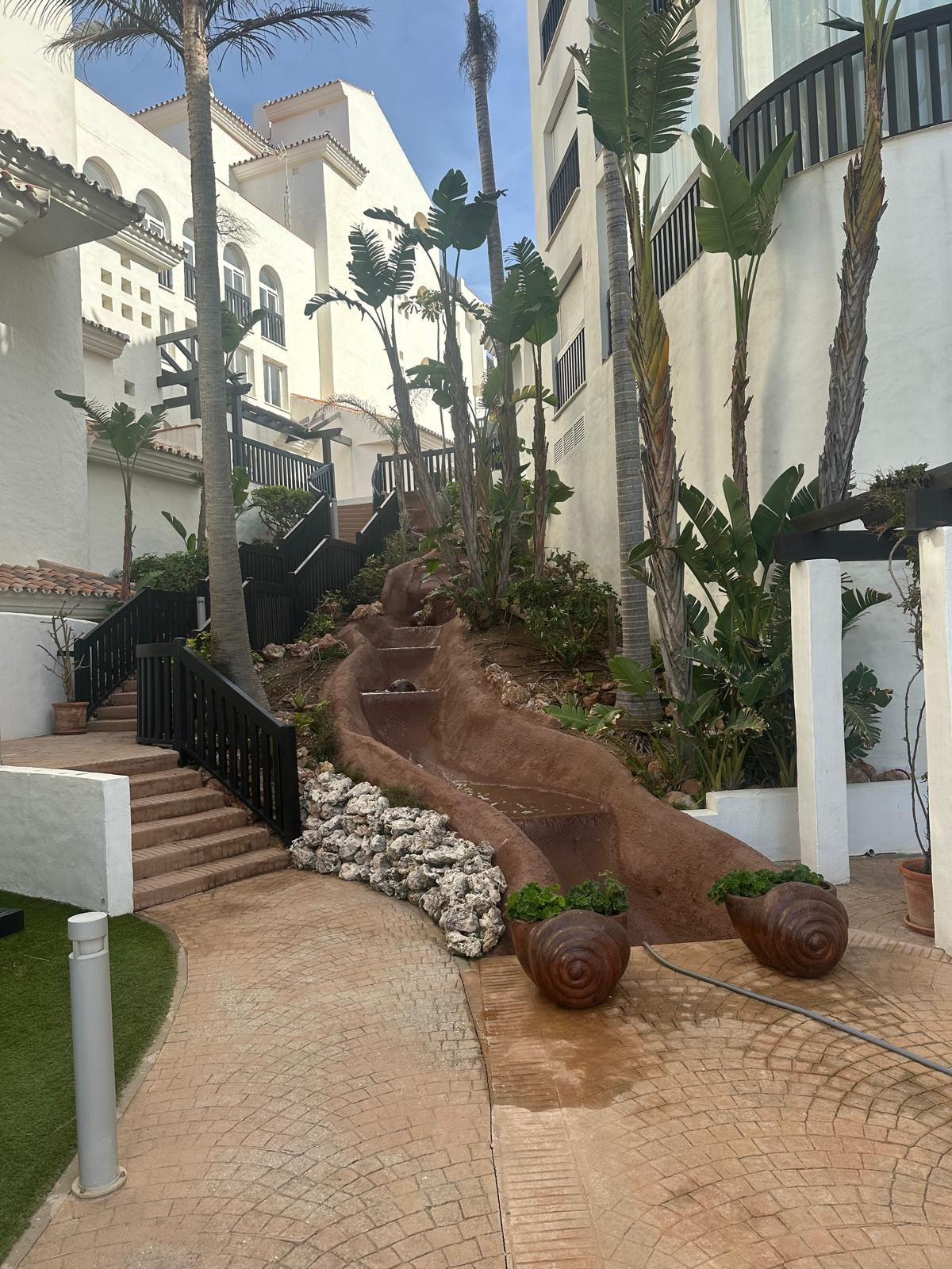 2 Bed Apartment for sale in Calahonda Costa Del Sol, Málaga, Spain
