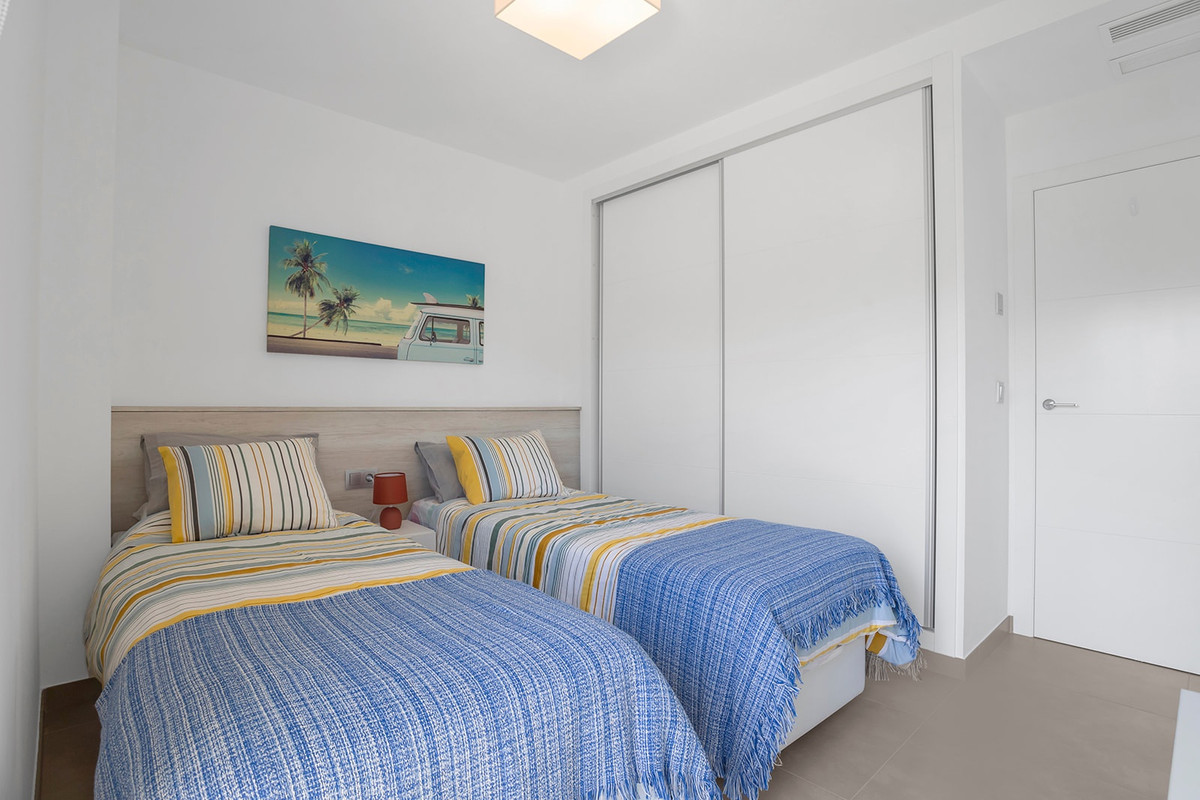 Se vende Apartamento Planta Baja de 2 dormitorios en Costa Blanca, Alicante, España