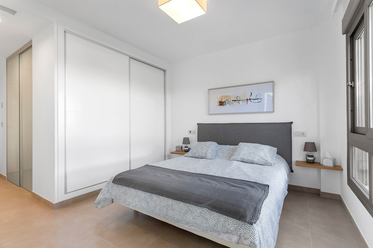 Se vende Apartamento Planta Baja de 2 dormitorios en Costa Blanca, Alicante, España