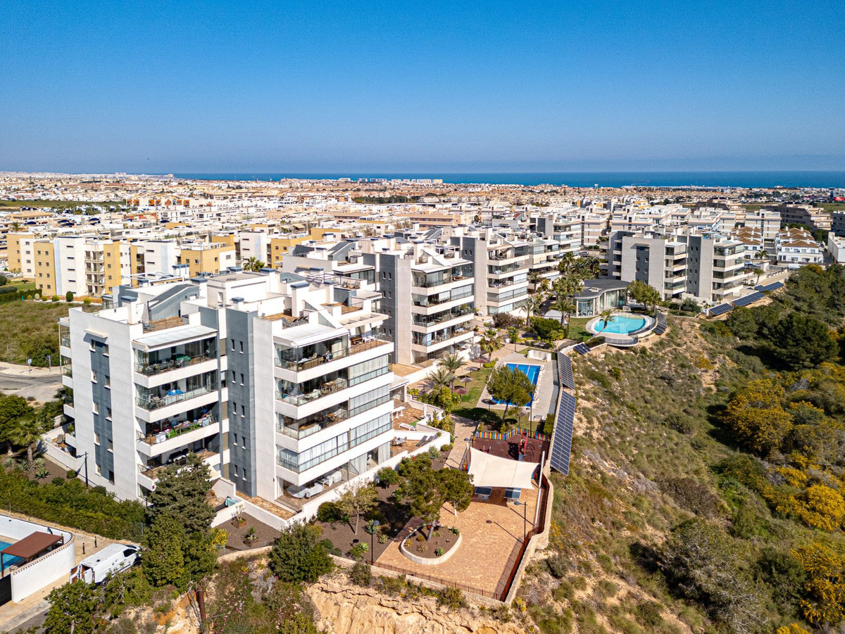 3 Bed Apartment for sale in Orihuela Costa Costa Blanca, Alicante, Spain