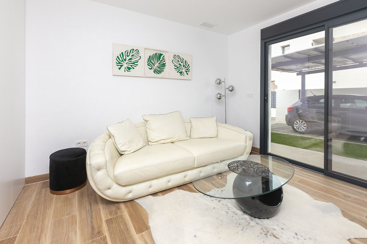 Se vende Villa - Chalet de 2 dormitorios en Costa Blanca, Alicante, España