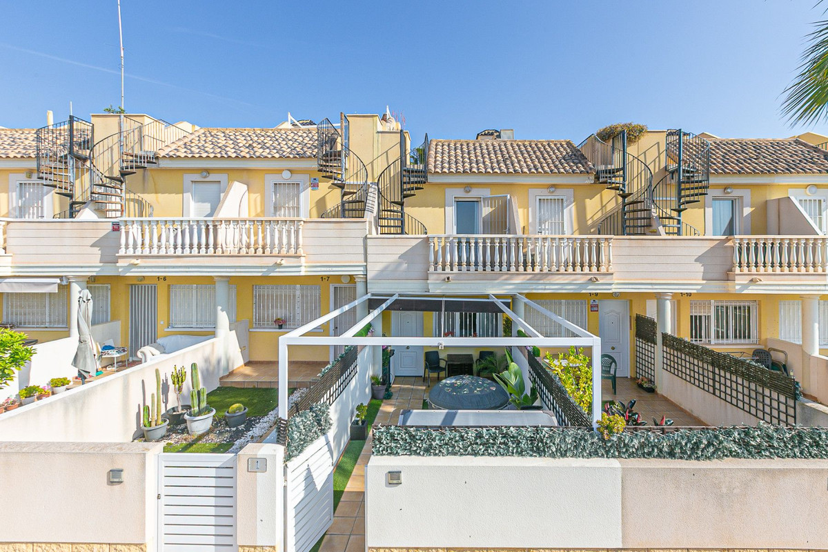2 Bed Townhouse for sale in Orihuela Costa Costa Blanca, Alicante, Spain