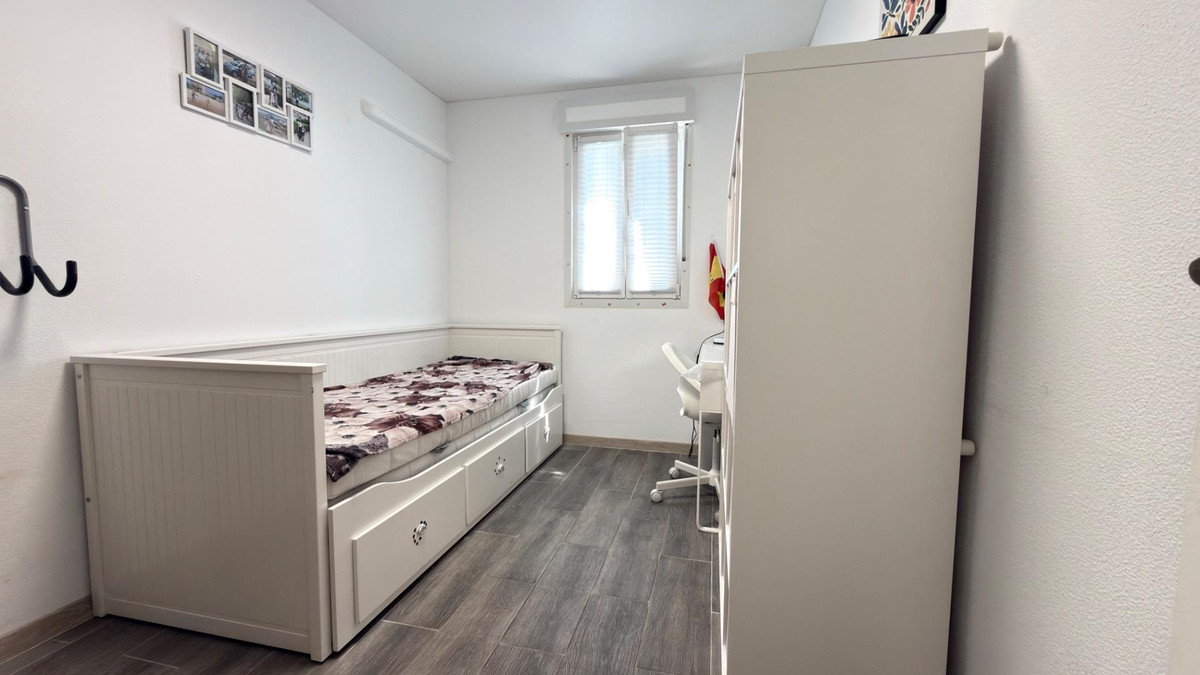 Se vende Apartamento Planta Media de 3 dormitorios en Costa Blanca, Alicante, España