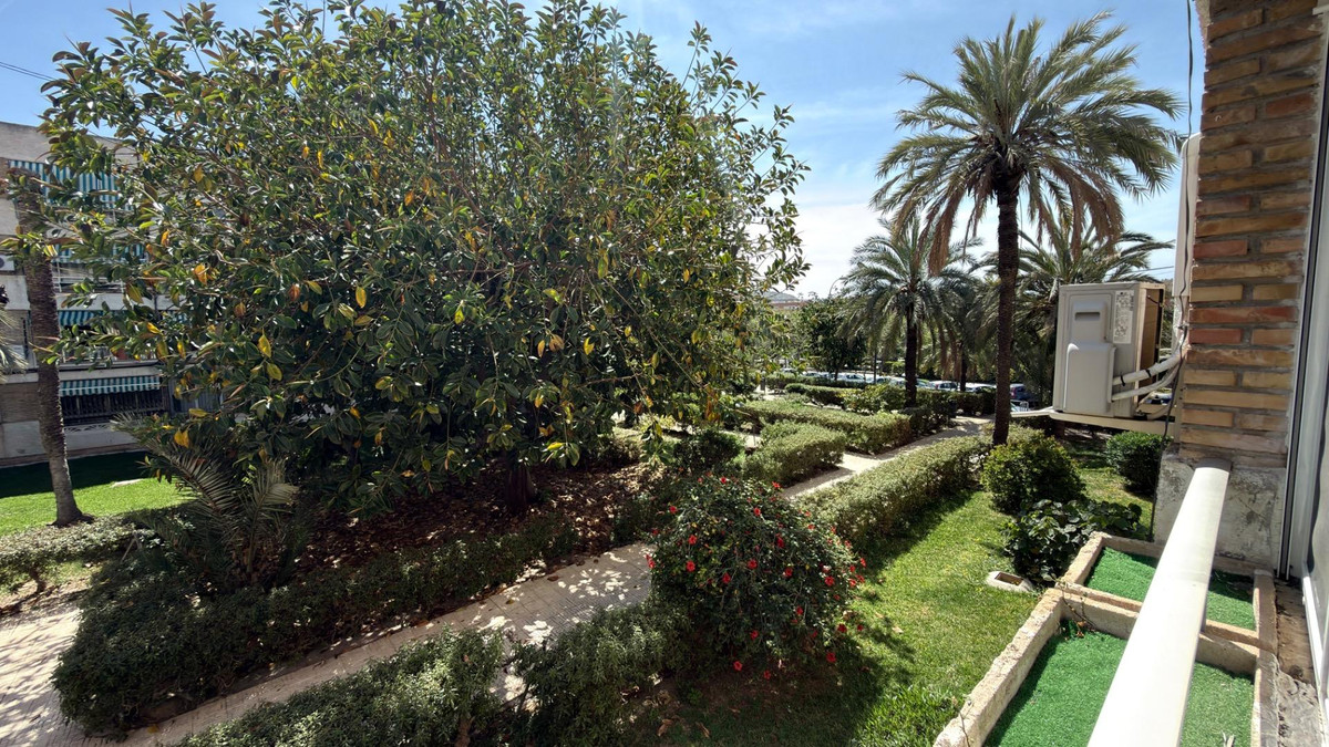 Se vende Apartamento Planta Media de 3 dormitorios en Costa Blanca, Alicante, España