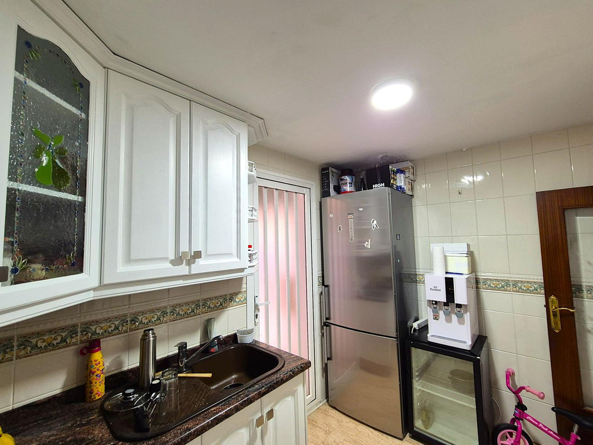Se vende Apartamento Planta Media de 3 dormitorios en Costa Blanca, Alicante, España