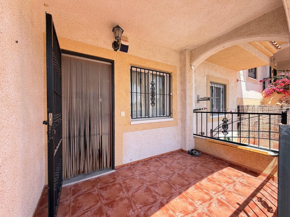 Se vende Bungalow de 2 dormitorios en Costa Blanca, Alicante, España