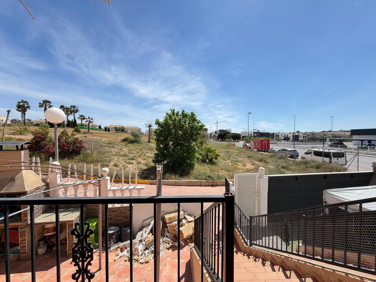 Se vende Bungalow de 2 dormitorios en Costa Blanca, Alicante, España
