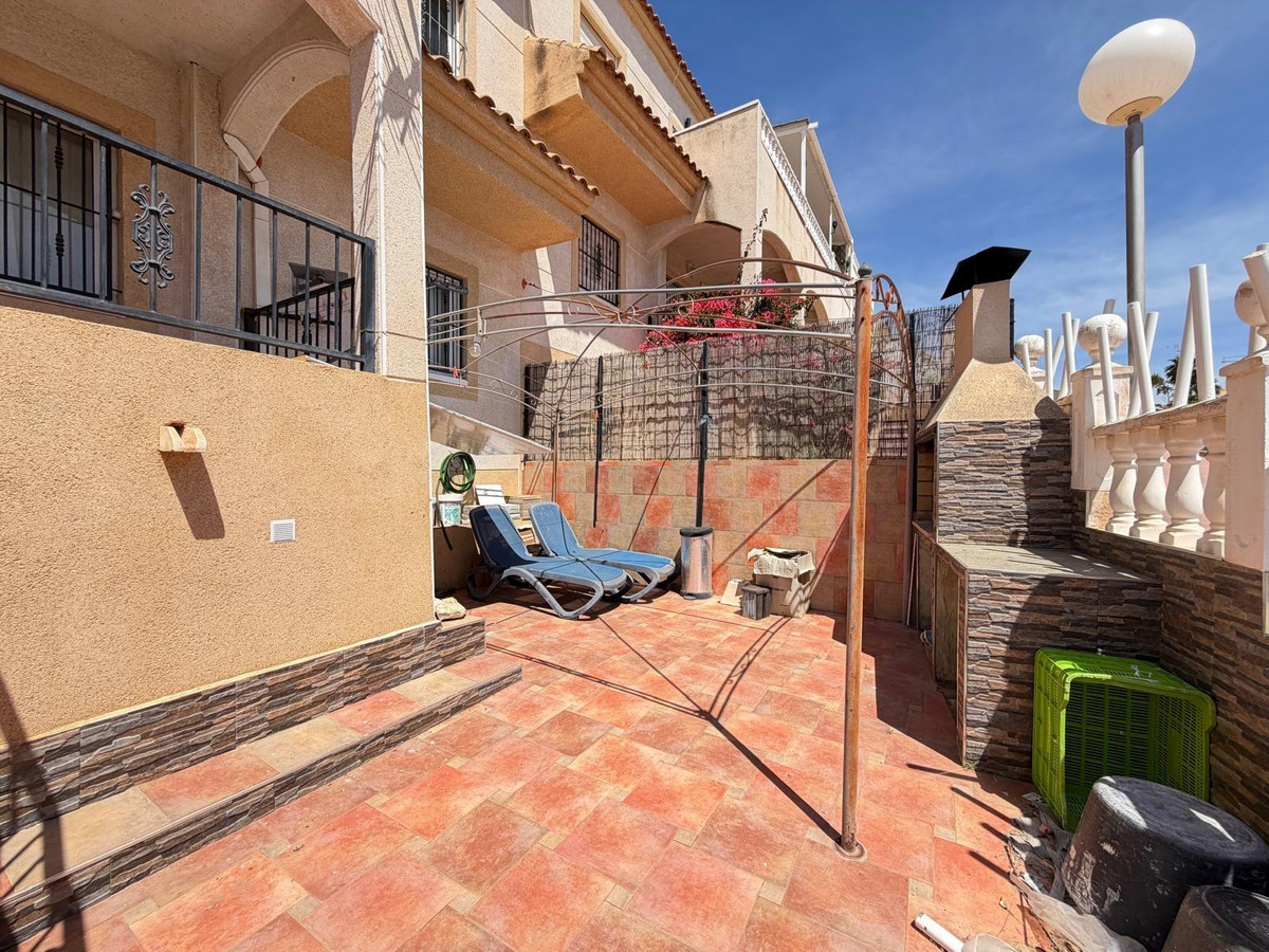 Se vende Bungalow de 2 dormitorios en Costa Blanca, Alicante, España