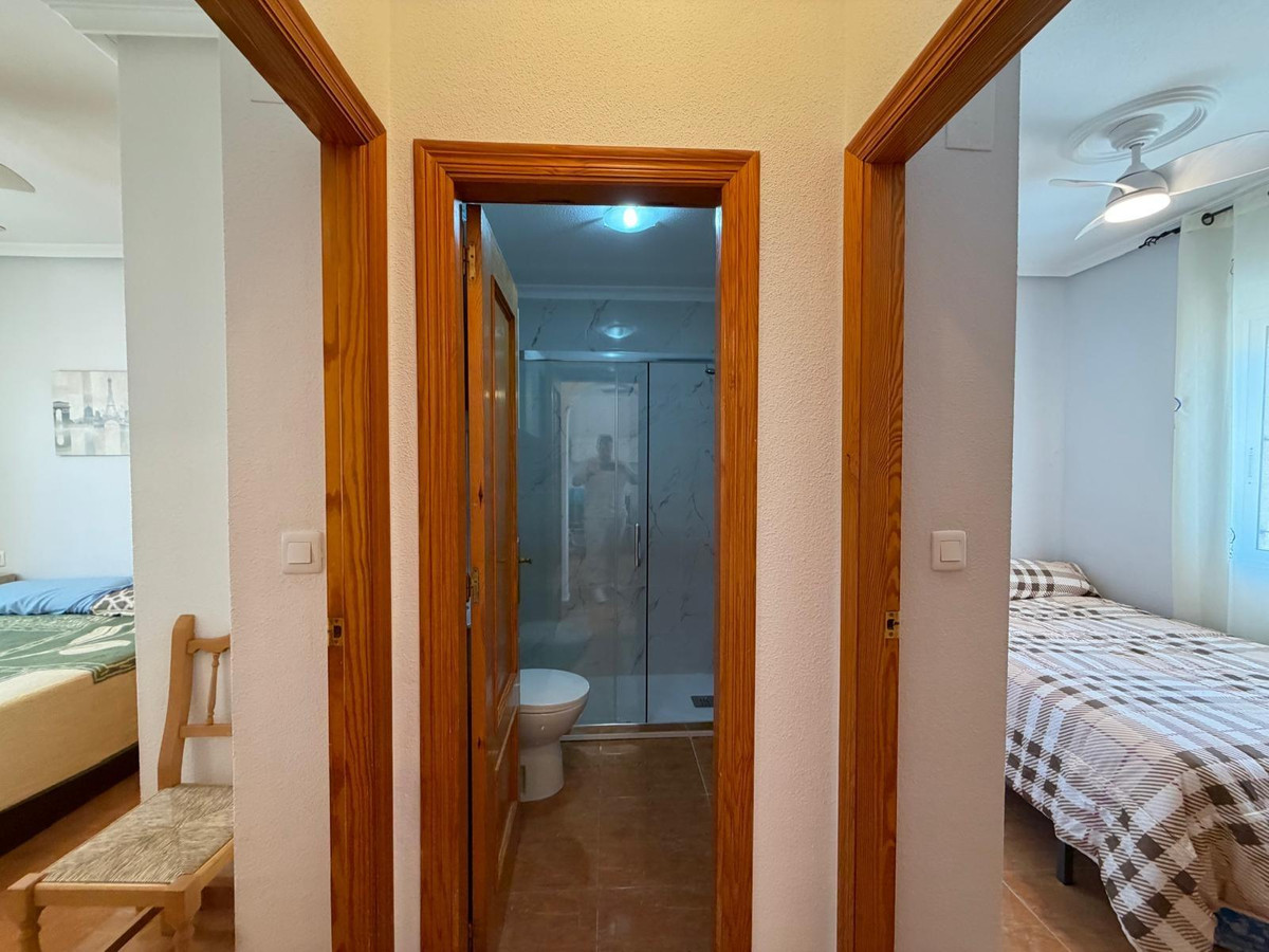 Se vende Bungalow de 2 dormitorios en Costa Blanca, Alicante, España