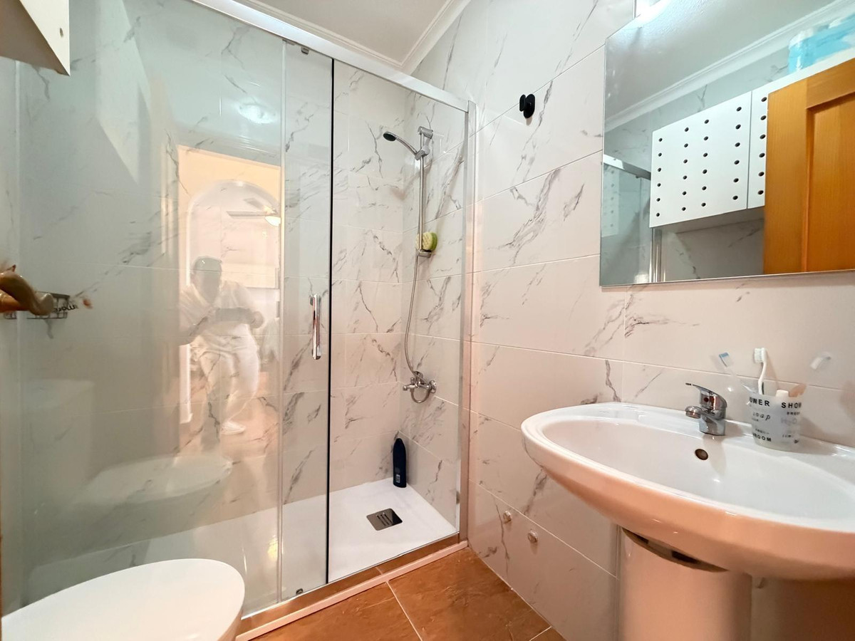 Se vende Bungalow de 2 dormitorios en Costa Blanca, Alicante, España
