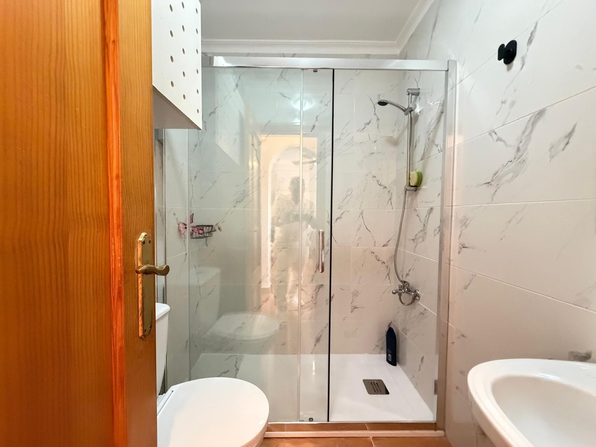 Se vende Bungalow de 2 dormitorios en Costa Blanca, Alicante, España