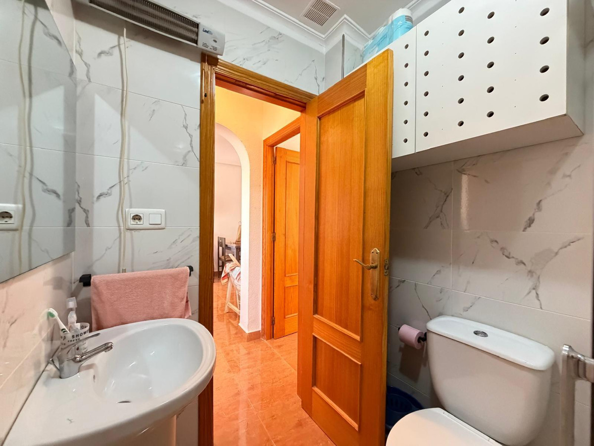 Se vende Bungalow de 2 dormitorios en Costa Blanca, Alicante, España