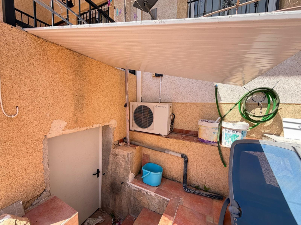 Se vende Bungalow de 2 dormitorios en Costa Blanca, Alicante, España