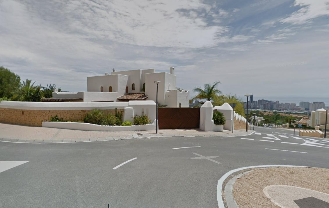 5 Bed Townhouse for sale in Finestrat Costa Blanca, Alicante, Spain