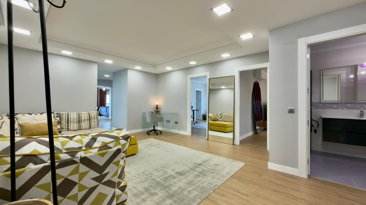 4 Bed Apartment for sale in Villajoyosa Costa Blanca, Alicante, Spain