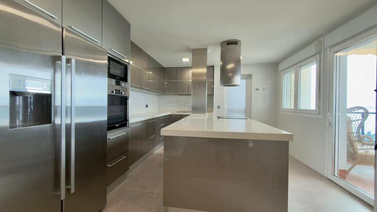 4 Bed Apartment for sale in Villajoyosa Costa Blanca, Alicante, Spain