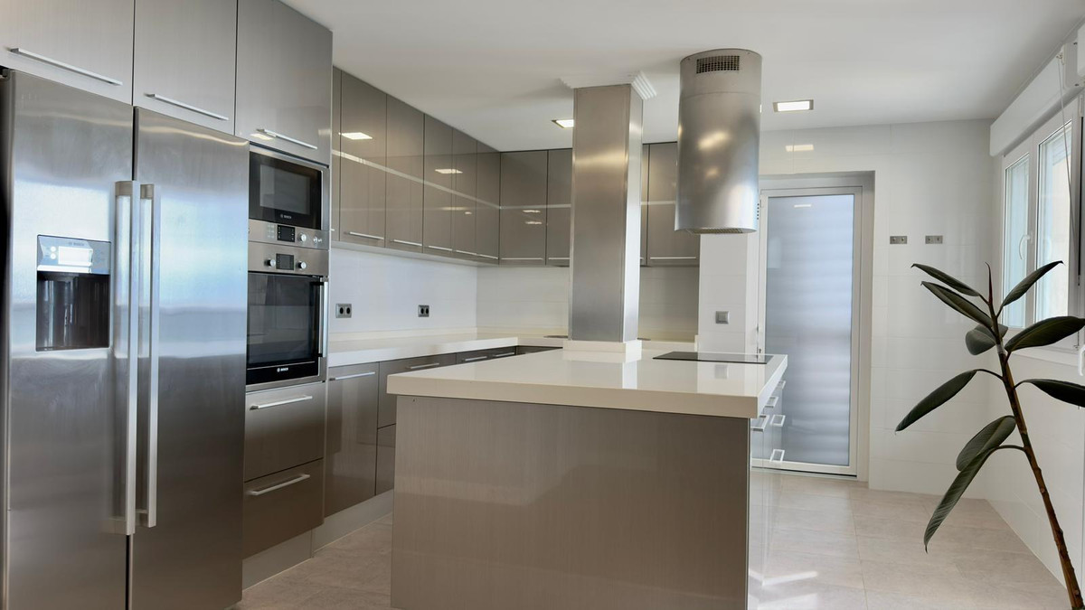 4 Bed Apartment for sale in Villajoyosa Costa Blanca, Alicante, Spain