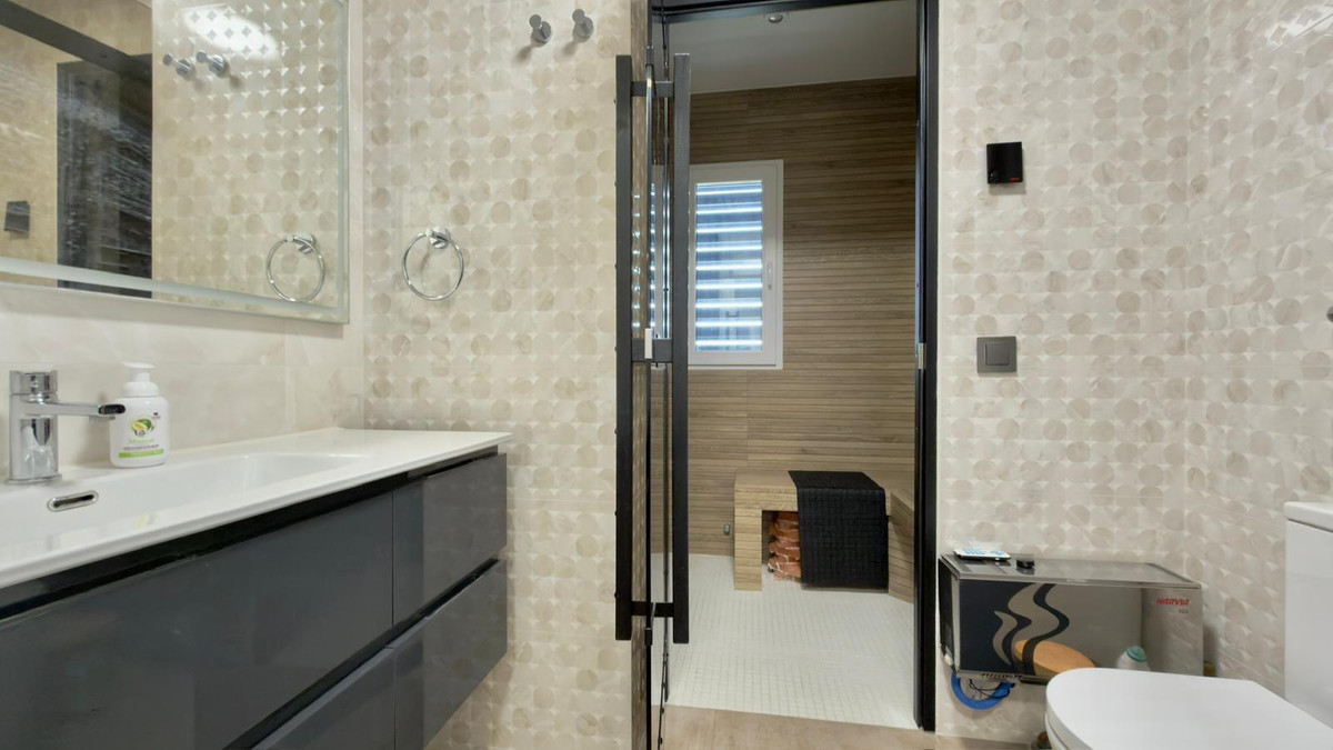 4 Bed Apartment for sale in Villajoyosa Costa Blanca, Alicante, Spain