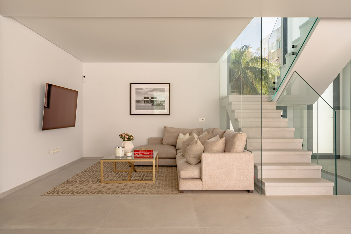 4 Bed Townhouse for sale in La Cala De Mijas Costa Del Sol, Málaga, Spain
