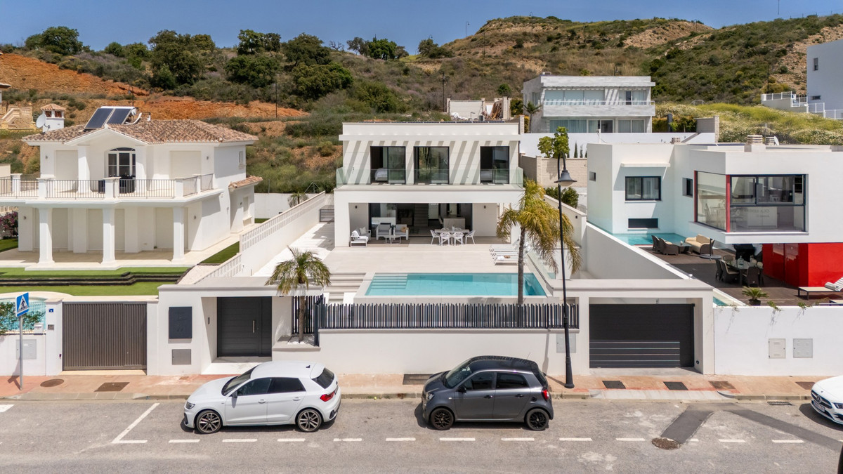 4 Bed Townhouse for sale in La Cala De Mijas Costa Del Sol, Málaga, Spain