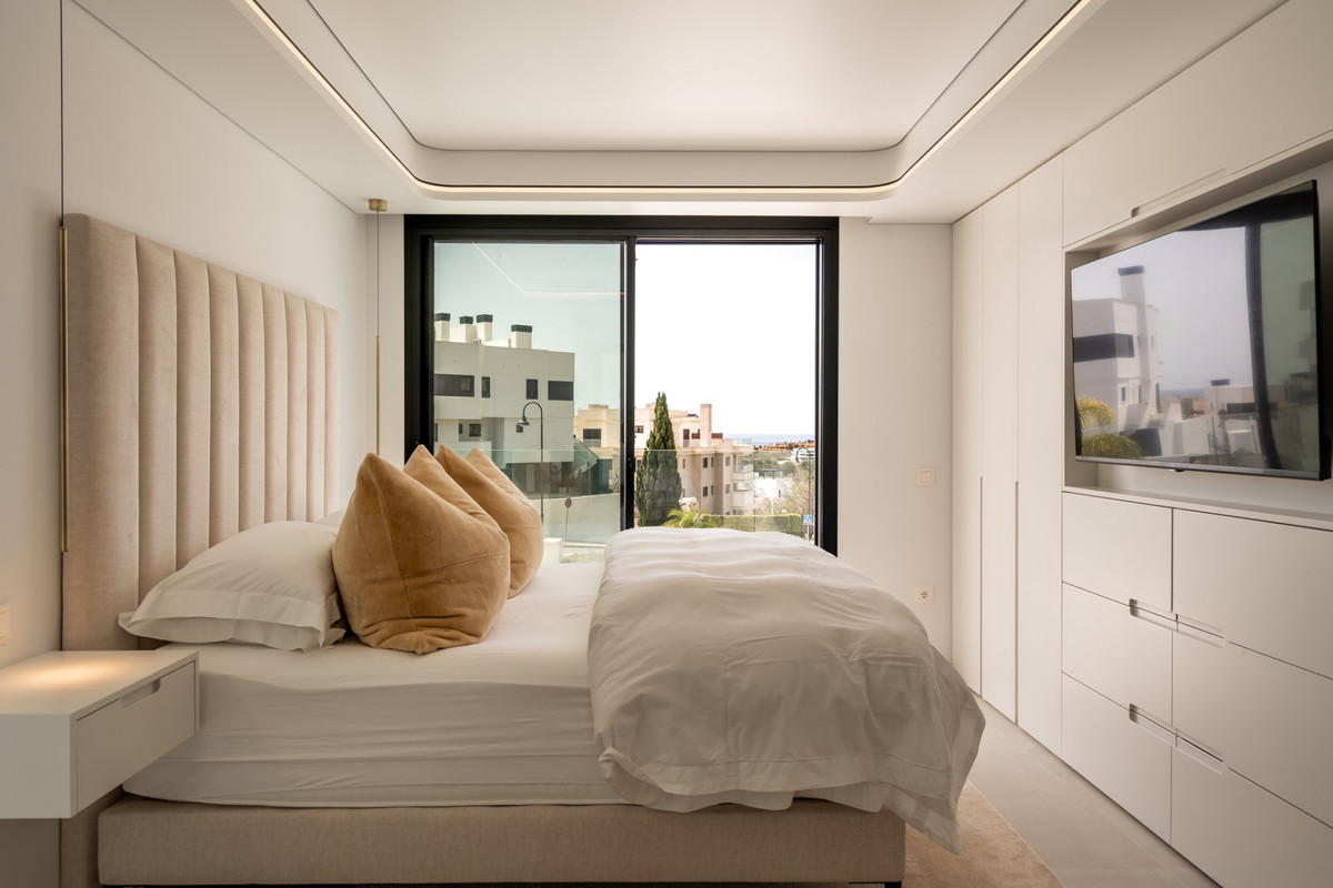 4 Bed Townhouse for sale in La Cala De Mijas Costa Del Sol, Málaga, Spain